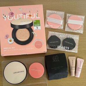 新品 ジョンセンムル エッセンシャルスキンヌーダークッション チーク付き限定セット ライト