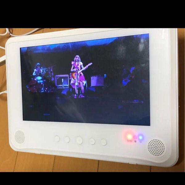 9インチ 防水ポータブルDVDプレイヤー ZM-90WB