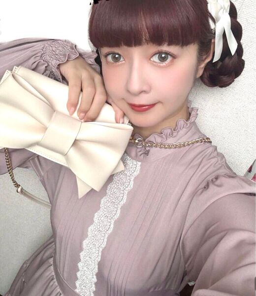 新品 青木美沙子 お財布 リボンショルダーバッグ アイボリー m petit by misako お財布ショルダー お財布バッグ