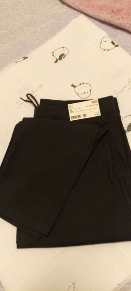 UNIQLO ウルトラストレッチ アクティブテーパードアンクルパンツ(初期販売タイプ)XL ブラック
