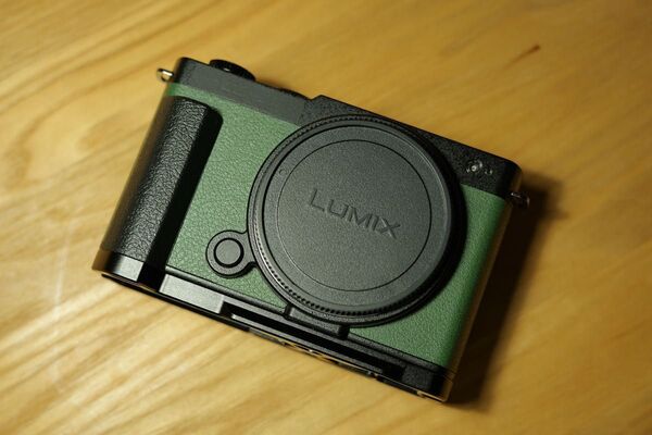 【美品】LUMIX S9 ジェットブラック×ダークオリーブ + L型グリップ