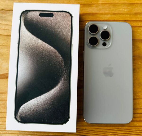 ★保証付 美品★ Apple iPhone 15 Pro Max 256GB SIMフリー