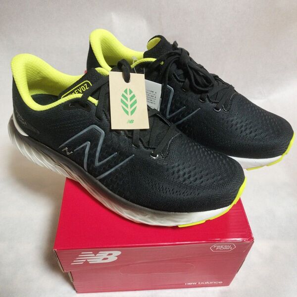 【新品/箱付】ニューバランスnew balanceランニングシューズ 26㌢ ブラック スニーカー