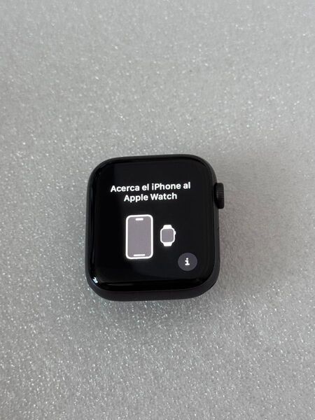 Apple Watch SE 44mm GPSモデル ケース付き
