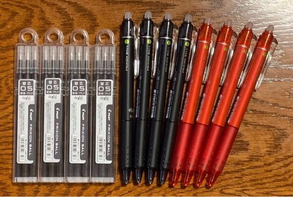 フリクションペン ボールペン 文房具 筆記用具 セット(黒×4、赤×4、黒芯3本×4)