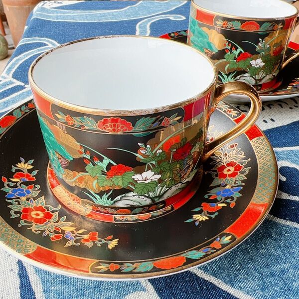 桃山美術 コーヒーカップ2セット 一枚厳密限定版 金襴手花鳥図 取皿銘々皿