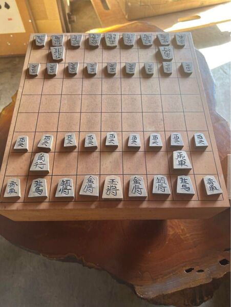 将棋盤駒セット 年代物 へそ付き レトロ 御将棋駒 将棋盤 将棋駒 将棋 木製