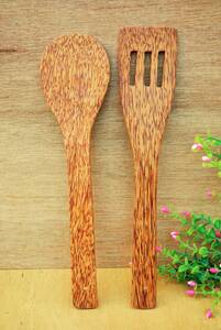 Art hand Auction Dernier! ☆Nouveau☆ [Cuba] Ensemble de spatules en bois * Couvert à salade pour sautés * Fait main [Livraison gratuite sous certaines conditions], cuisine, Vaisselle, coutellerie, autres