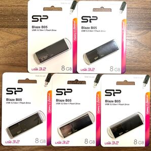 USBメモリー 8GBシリコンパワーUSB3.0 スライド式(黒)【5個セット】