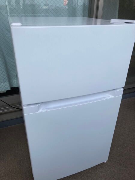 ★24年製造★2ヶ月のみ使用★アイリスプラザ 冷蔵庫 87L ホワイト 幅47cm PRC-B092D-W 直冷式 1ドア 右開き