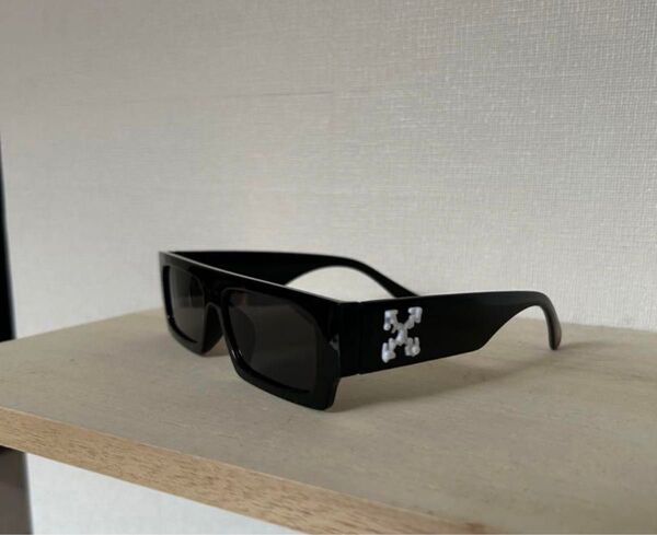 オフホワイト off white サングラス