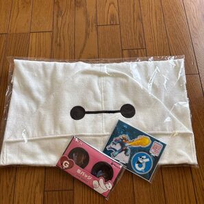 ハッピーくじ Disneyベイマックス C賞フード付きタオル&F賞 アクリルスタンド G賞缶バッジ