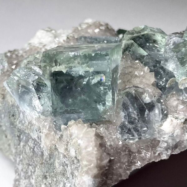 蛍石 母岩付 グリーン フローライト 水晶 原石 鉱物 天然石 標本 鉱石 鉱物標本