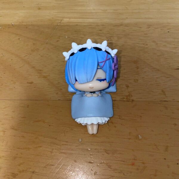 Re:ゼロから始める異世界生活 ガチャガチャ 寝そべり レム フィギュア