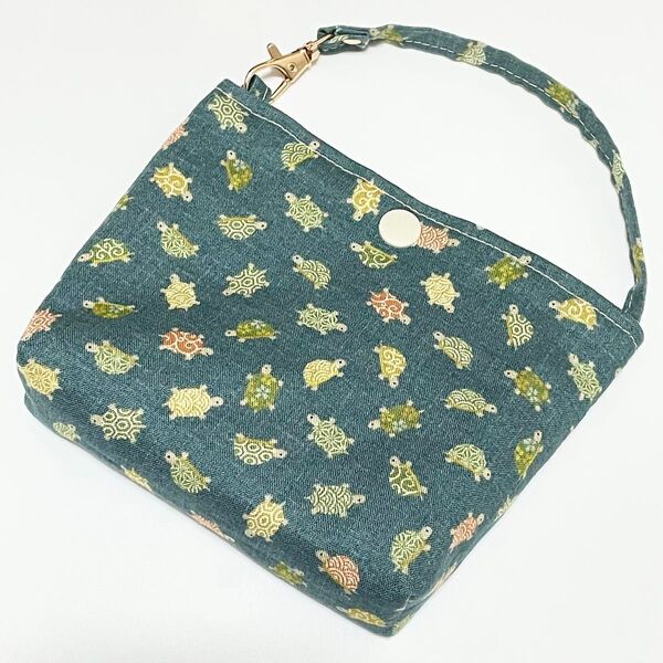 亀柄 バッグポーチ グリーン ハンドメイド