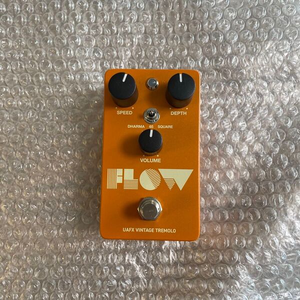 UAFX / FLOW VINTAGE TREMOLO