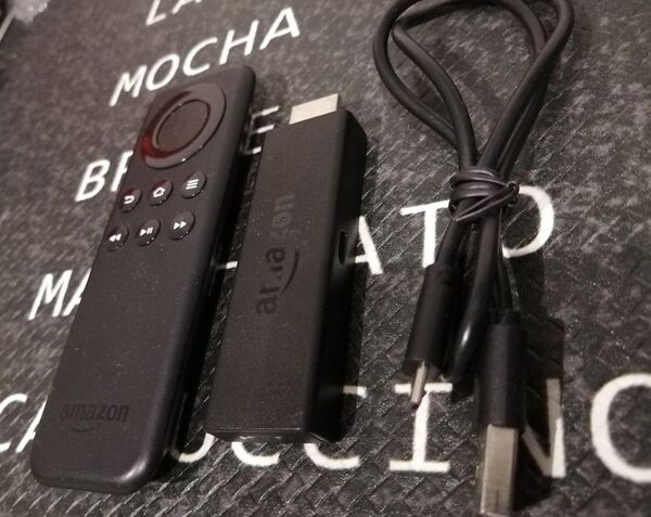 Amazon Fire TV Stick (ファイヤースティック)