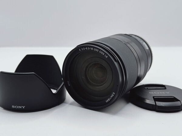 SONY E 18-200mm F3.5-6.3 OSS LE SEL18200LE