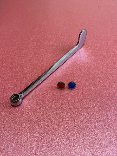 TOTO 水栓 蛇口レバーハンドル 長さ210ミリ 新品の蛇口からの取り外し品 厨房などに便利