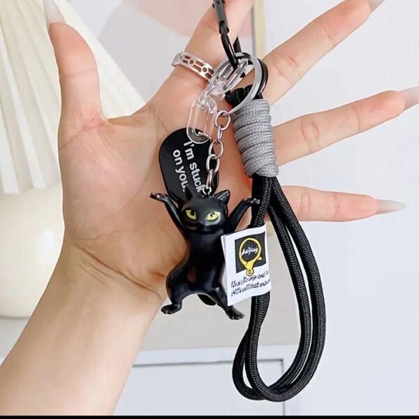 バックチャーム じゃらじゃらキーホルダー ばんざい黒猫 猫フィギュア付き