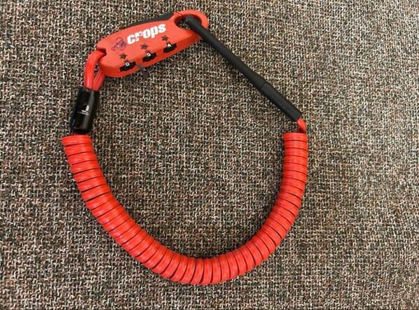 「自転車鍵」 CROPS コイルロック ダイヤル式 全長約1.5m 3桁のカスタマイズ可能なコード 重量1.5kg 防水性能