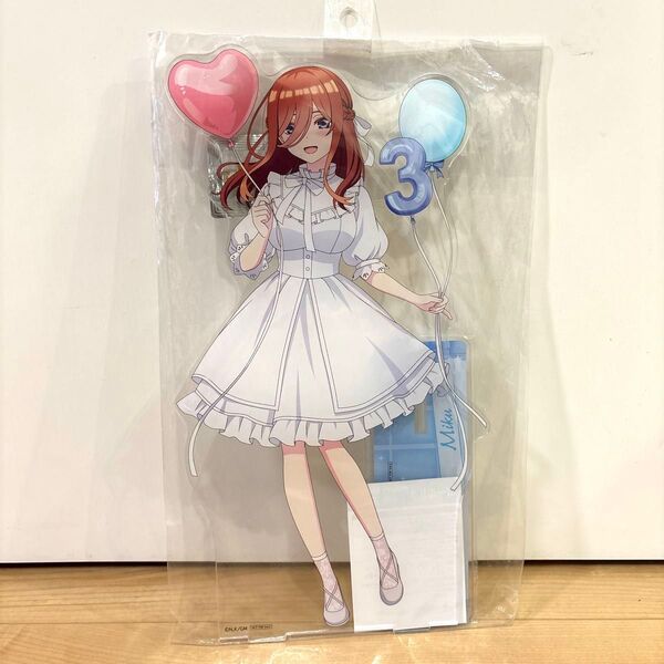 五等分の花嫁 ラッキー缶バッジ バルーン MEGAアクリルスタンド 中野三玖