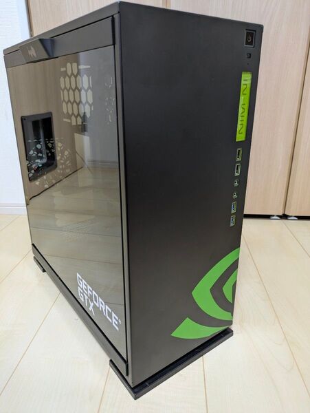 IN WIN ブラック PCケース GEFORCE GTX【訳あり】
