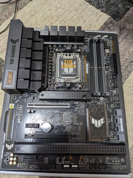 ASUS TUF GAMING B650-PLUS WIFI