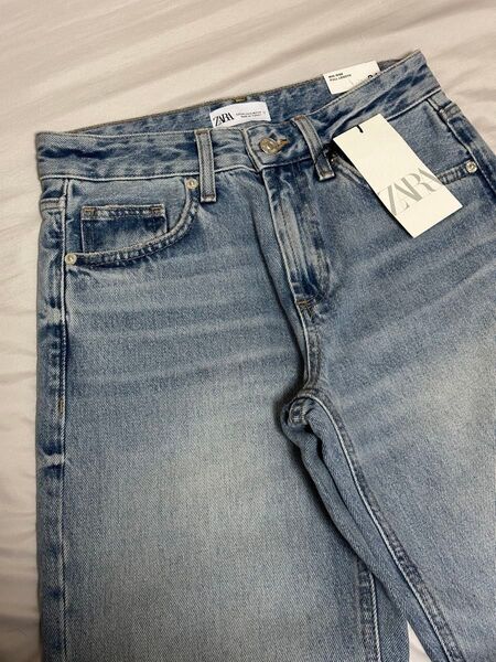 ZARA ジーンズ (新品)