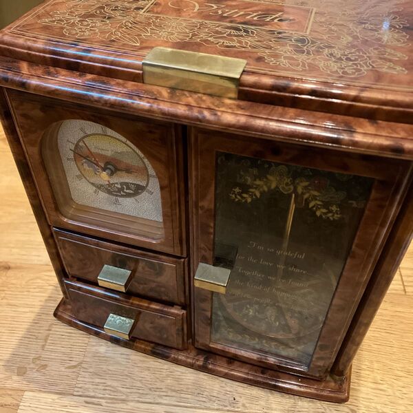 オルゴール付きジュエリーボックス(ジャンク品)