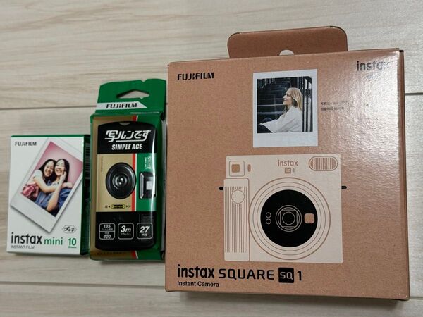 新品未使用 富士フイルム チェキ スクエア instax SQUARE チョークホワイト SQ1 WHITE 写ルンです セット