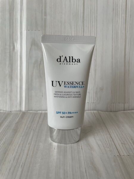 d'AlbaUV + ダルバUVエッセンス ウォーターフィル 50ml日焼け止め