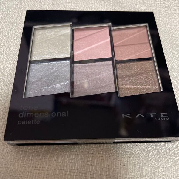 未使用 KATE トーンディメンショナルパレット アイシャドウ チーク