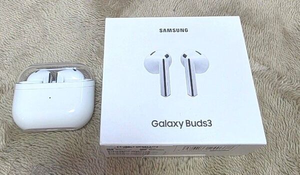 GALAXY Buds3 ホワイト ワイヤレスイヤホン