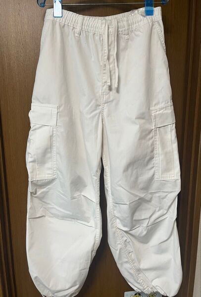 ジーユー スーパーワイドカーゴパンツ 新品