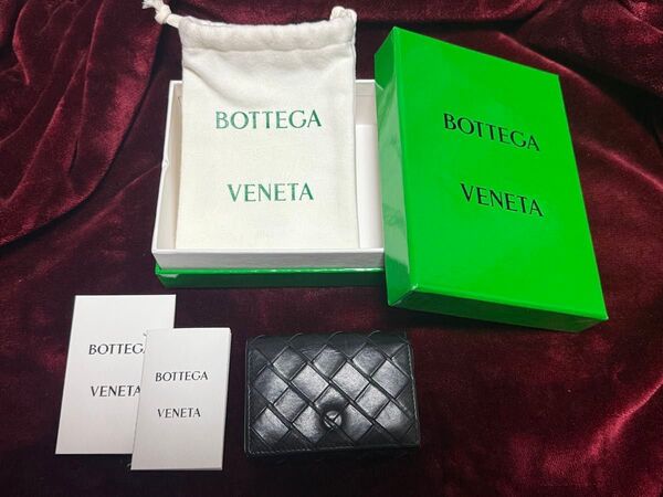 ボッテガヴェネタ 三つ折財布 リアルレザーブラック×グリーン 人気のバイカラー BOTTEGA VENETA レザー