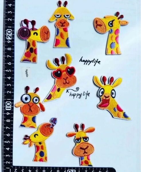可愛いキリン刺繍アイロンワッペンシールタイプ