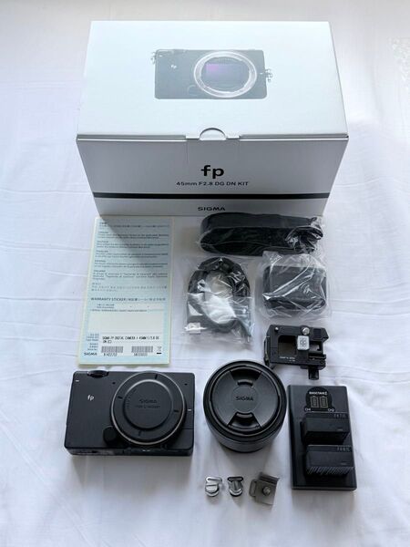 【極美品】SIGMA fp レンズキット