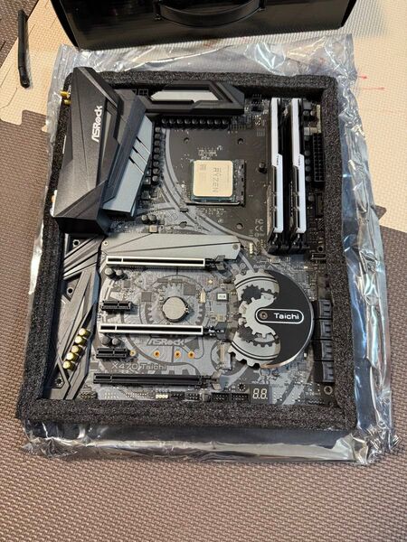 Asrock X470 taichi AMD ryzen 2700x DDR4 G.Kill TridentZ RGB 32GB