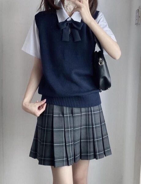 スクールベスト ベスト 学生服 紺 ネイビー 女子 制服 夏物 中学 高校 学校 シンプル コスプレ 制服ディズニー