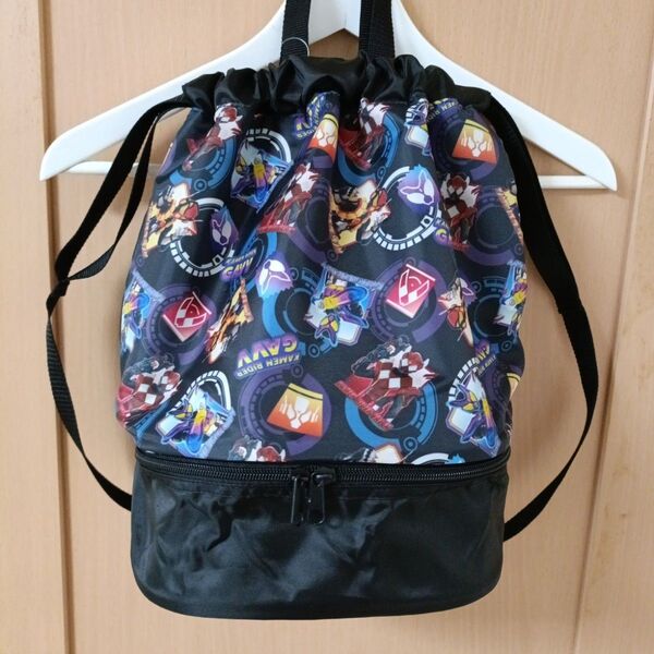 【新品】仮面ライダー ガヴ 2層式 プールバッグ スイミングバッグ