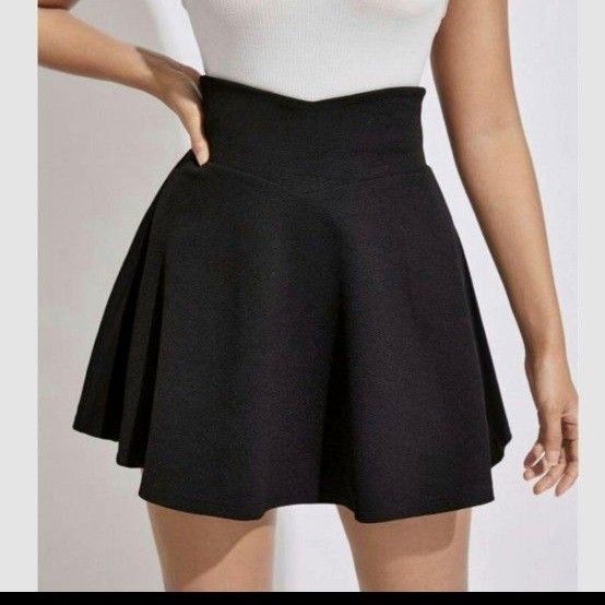 SHEIN 黒 ミニスカート ミシェルマカロン風