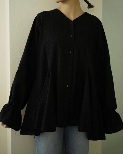 BayBee★新品未使用 embroidery flare blouse