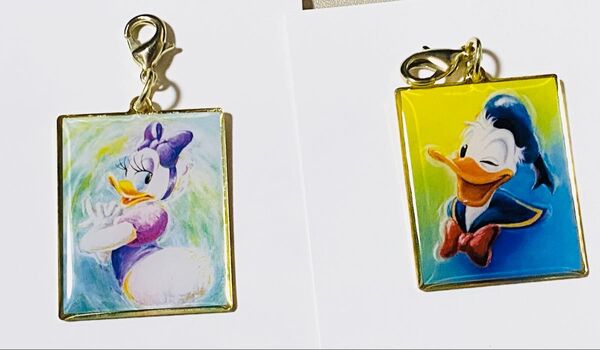 ディズニー フレンズ 金チャームコレクション ドナルド デイジー