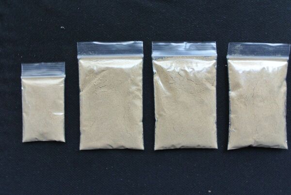 ミジンコ繁殖促進飼料 ムックリワーク 100g(小分け販売)