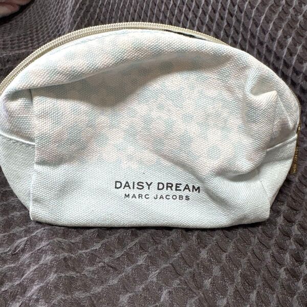 MARC JACOBS DAISY DREAM ポーチ