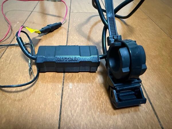 デイトナ(Daytona) バイク用 USB電源 USB-A 10.5W 防水 iPhone/Android対応 バッテリー接続