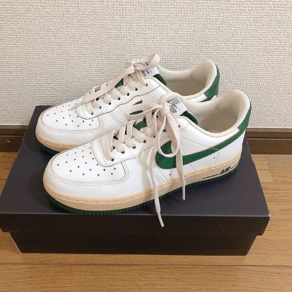 美品 Nike Women's Air Force 1 ナイキ ウィメンズ エアフォース DZ4764-133 24センチ