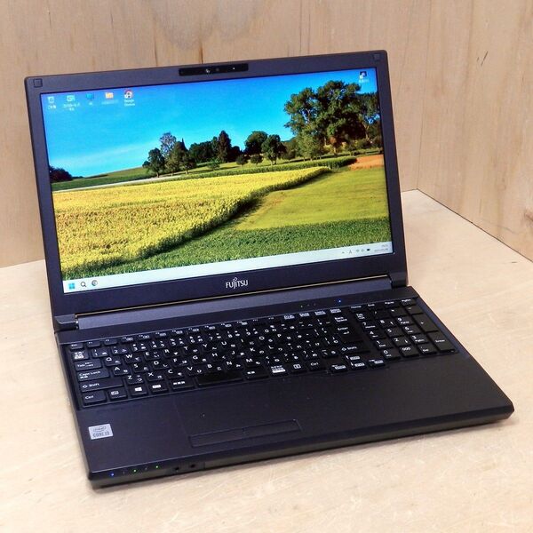 LIFEBOOK A5510/EX core i3 (10世代) SSD Win11 カメラ