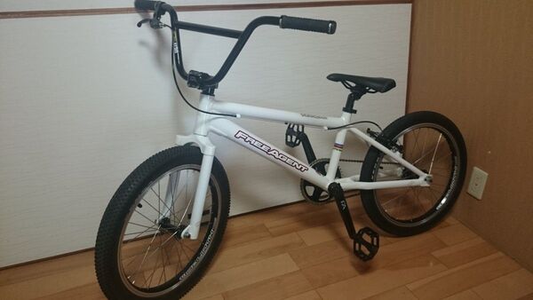 送料込み Free Agent Team Limo BMXレース ホワイト